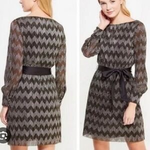 Banana Republic Black and Silver Gold Chevron Long Sleeve Stunning Dress